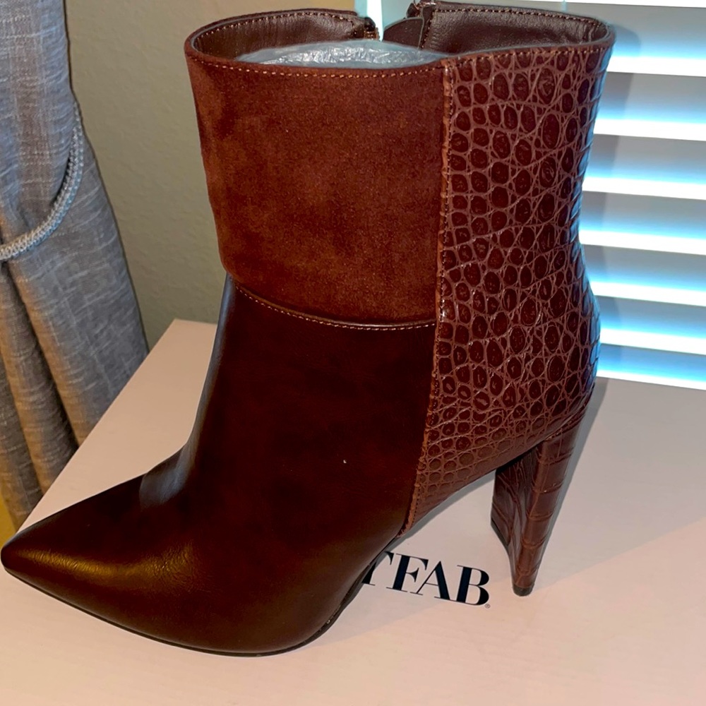 Heeled Faux Croc Bootie - Burgundy